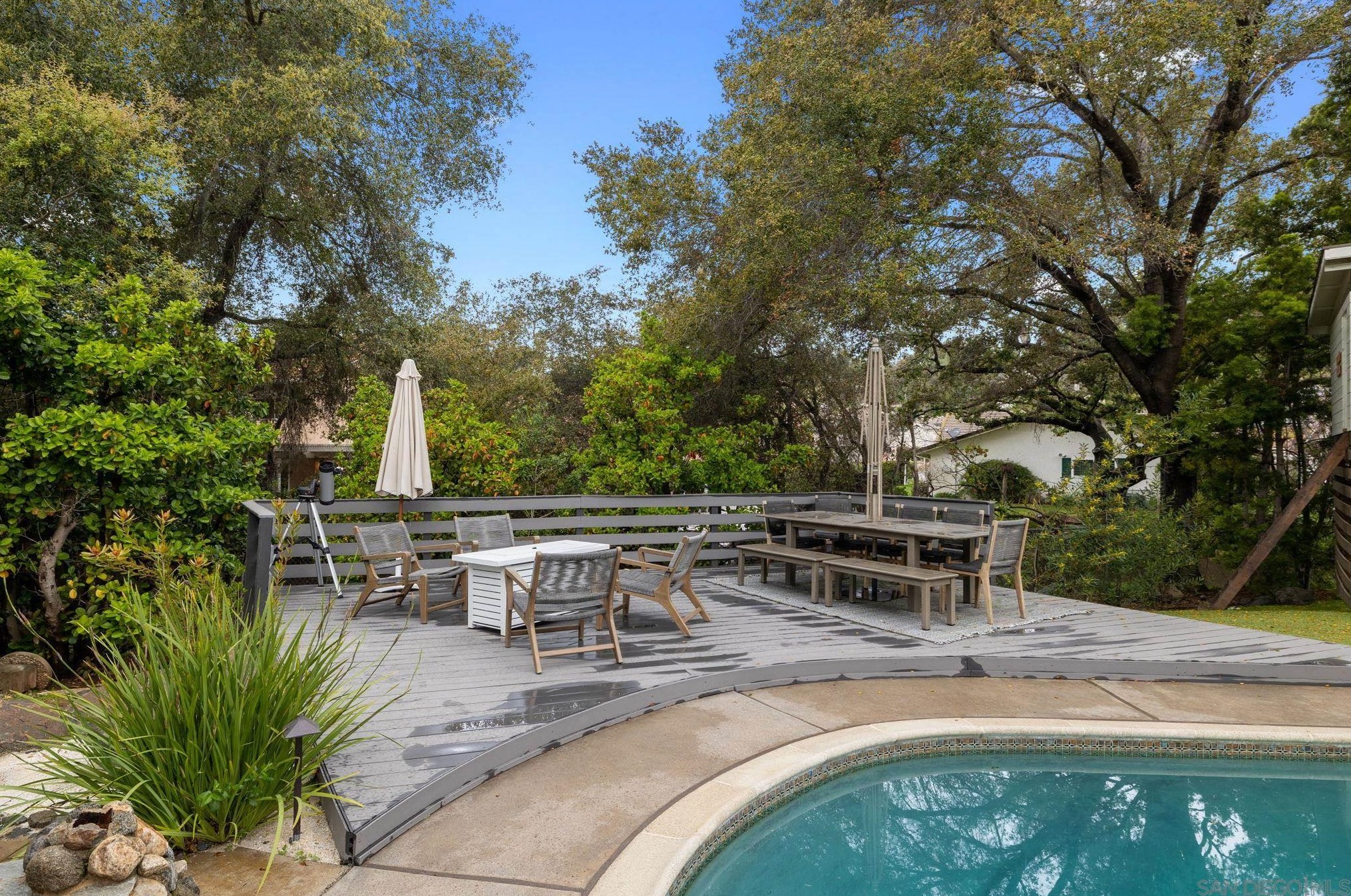 3550 Laketree Dr, Fallbrook CA  92028-8881 exterior