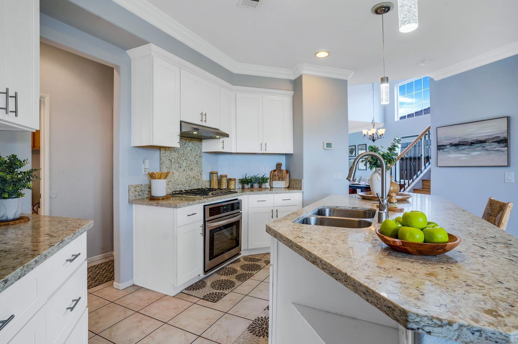 1080 Camino Del Sol, Chula Vista CA  91910-7063 exterior