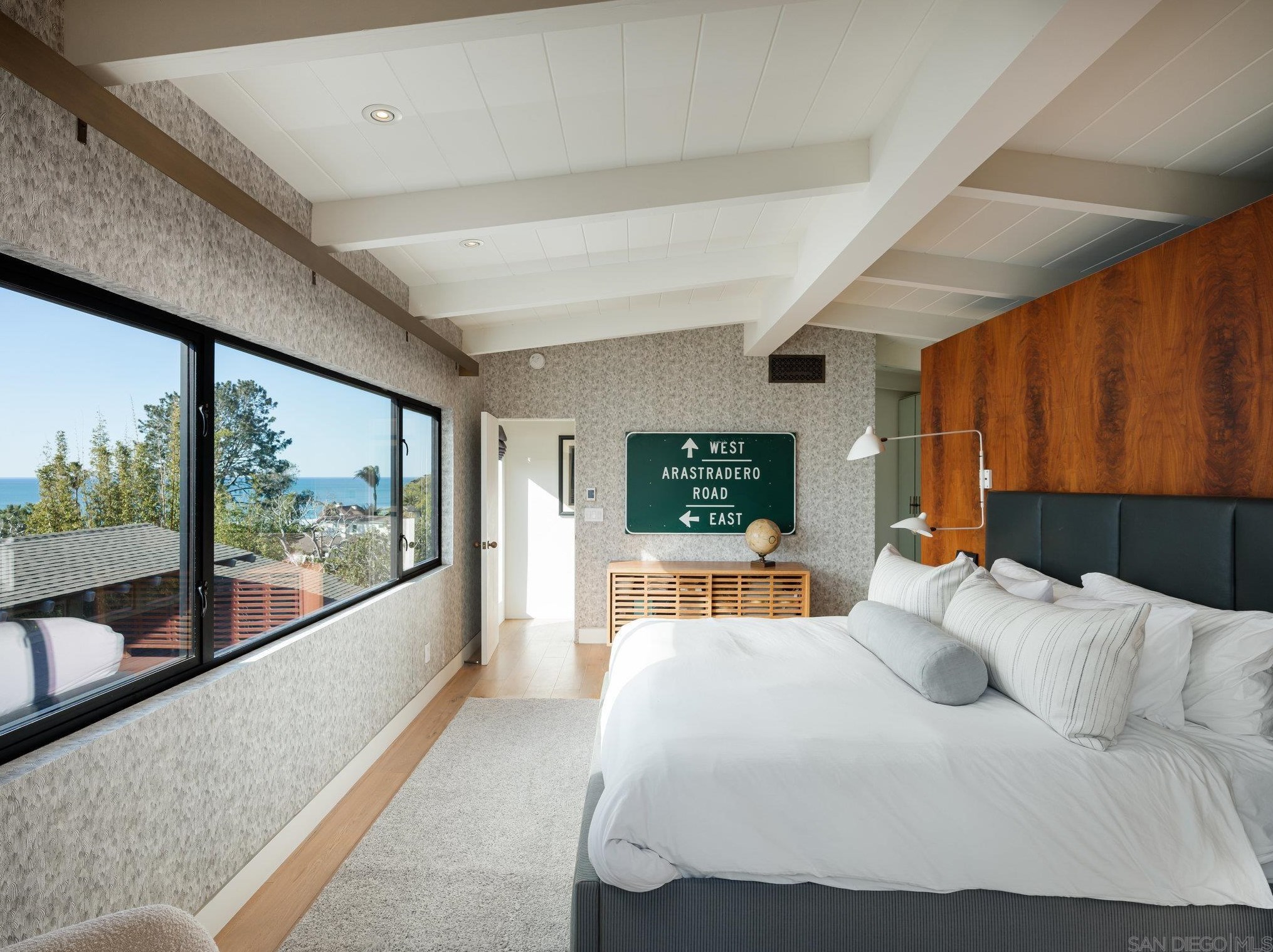 462 15th St, Del Mar CA  92014-2521 exterior