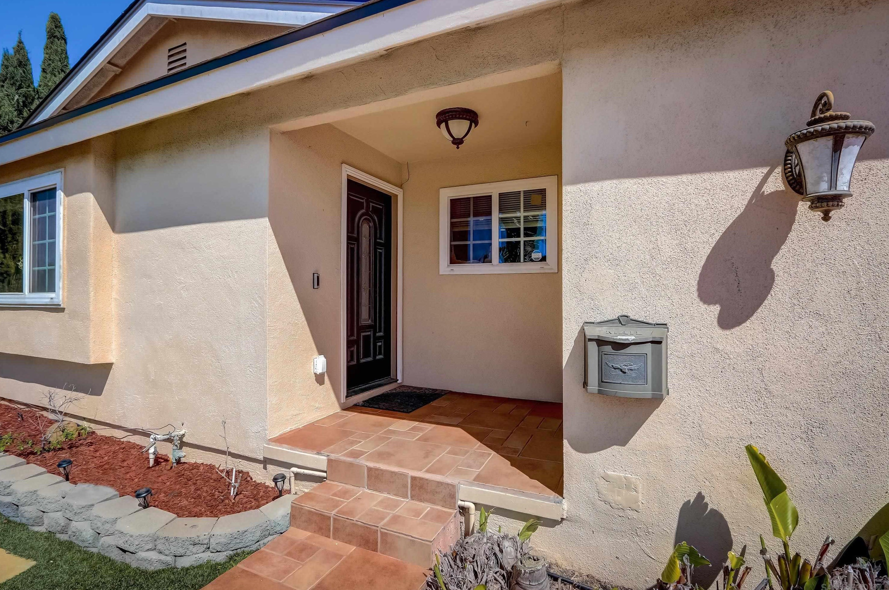 1459 Hilltop Dr, Chula Vista CA  91911-5214 exterior