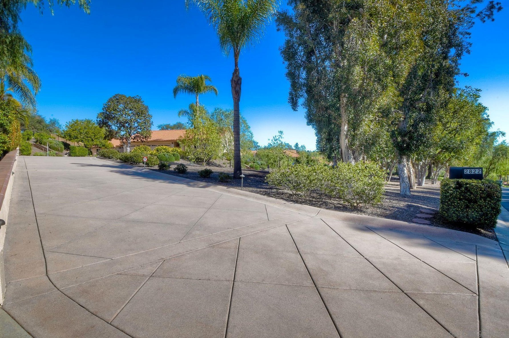 2822 Pasatiempo Gln, Escondido CA  92025-7356 exterior