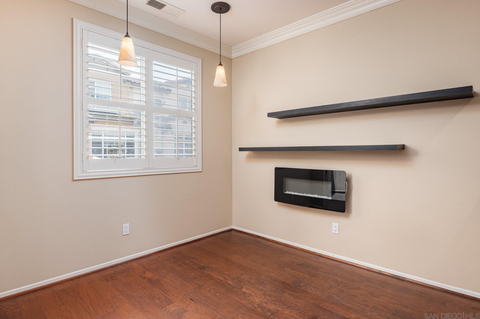 10120 Star Magnolia Ln, Santee CA  92071-7217 exterior