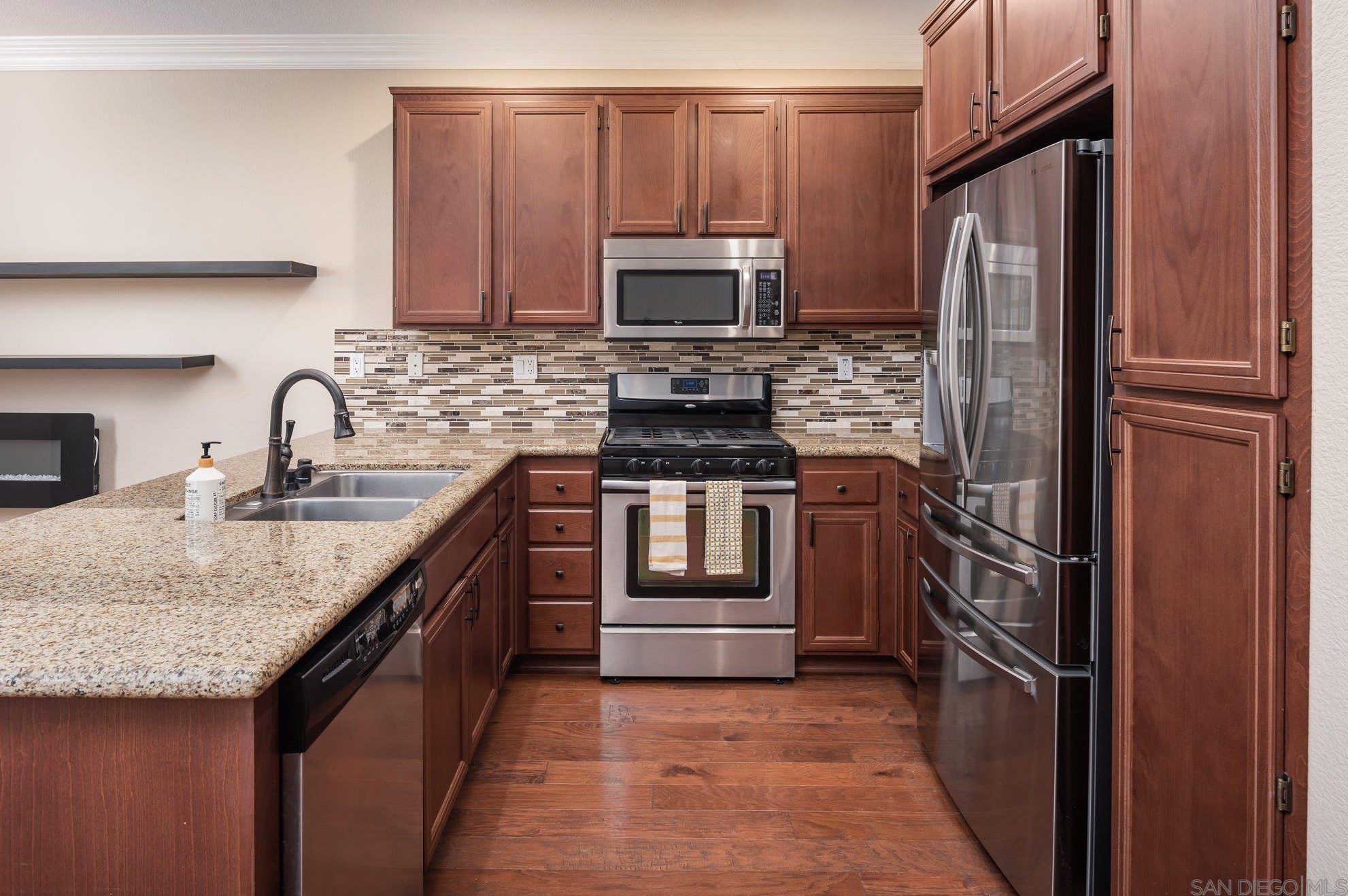 10120 Star Magnolia Ln, Santee CA  92071-7217 exterior