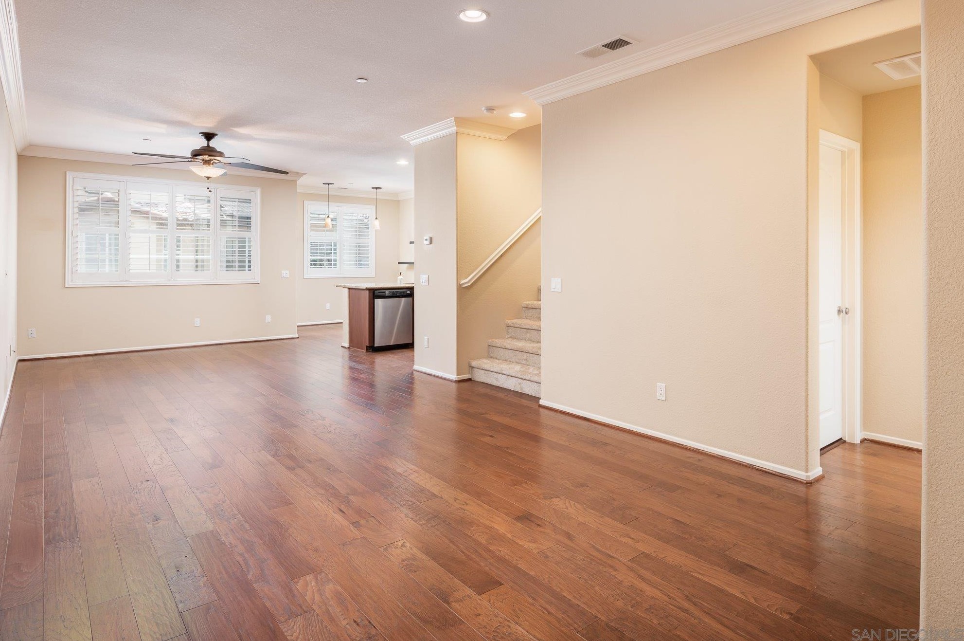 10120 Star Magnolia Ln, Santee CA  92071-7217 exterior