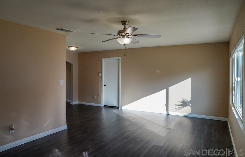 1037 Osage Dr, Spring Valley CA  91977-4750 exterior