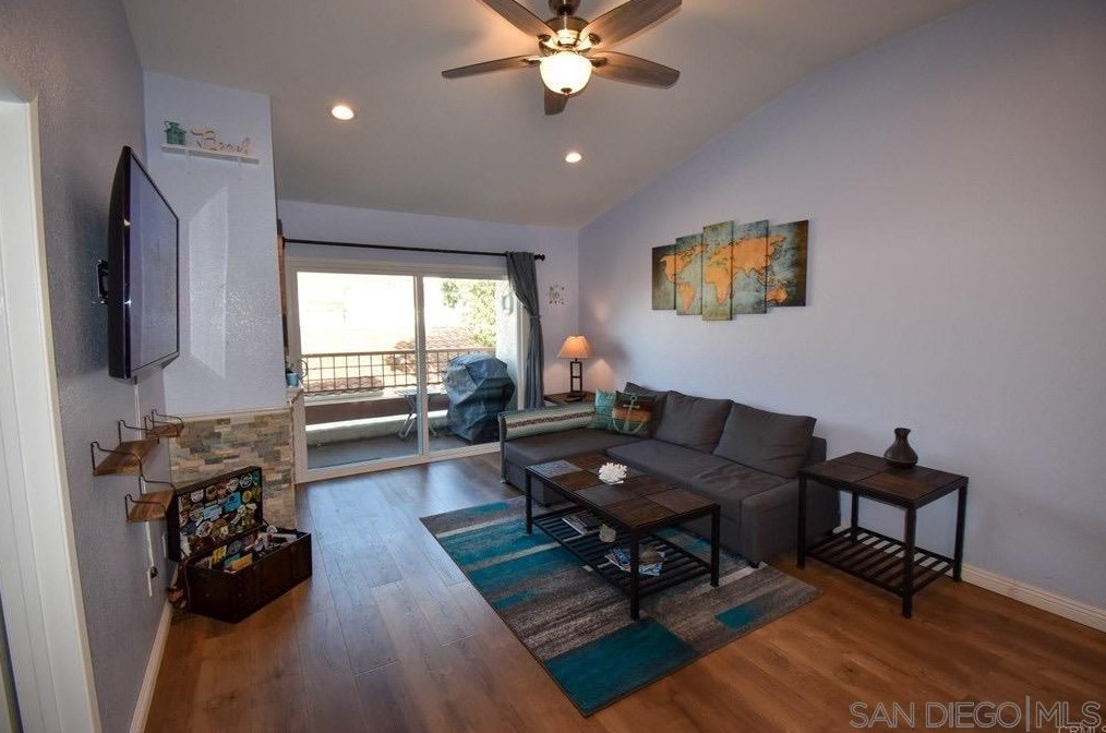 405 Stoney Point Way 95, Oceanside, CA 92058