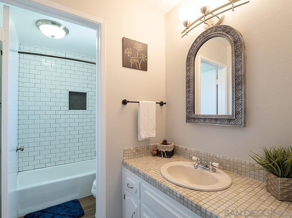 10732 Meadow Glen Way, Escondido CA  92026-6924 exterior