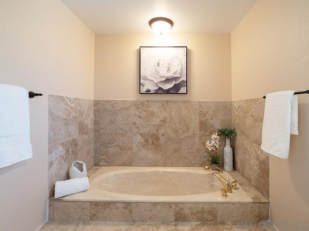 10732 Meadow Glen Way, Escondido CA  92026-6924 exterior