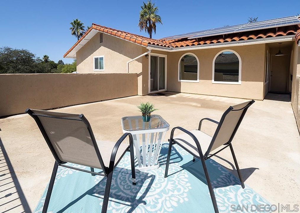 10732 Meadow Glen Way, Escondido CA  92026-6924 exterior