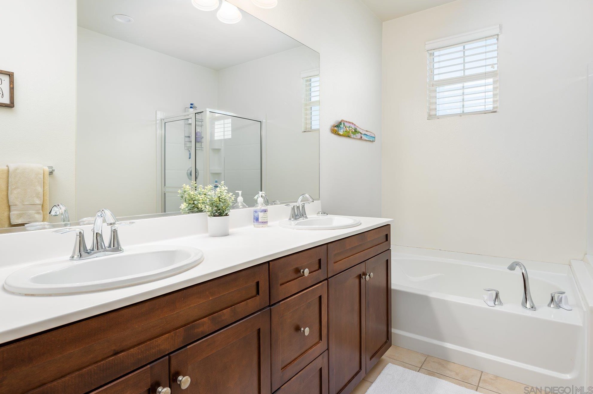 2011 Montilla St, Santee CA  92071-5624 exterior