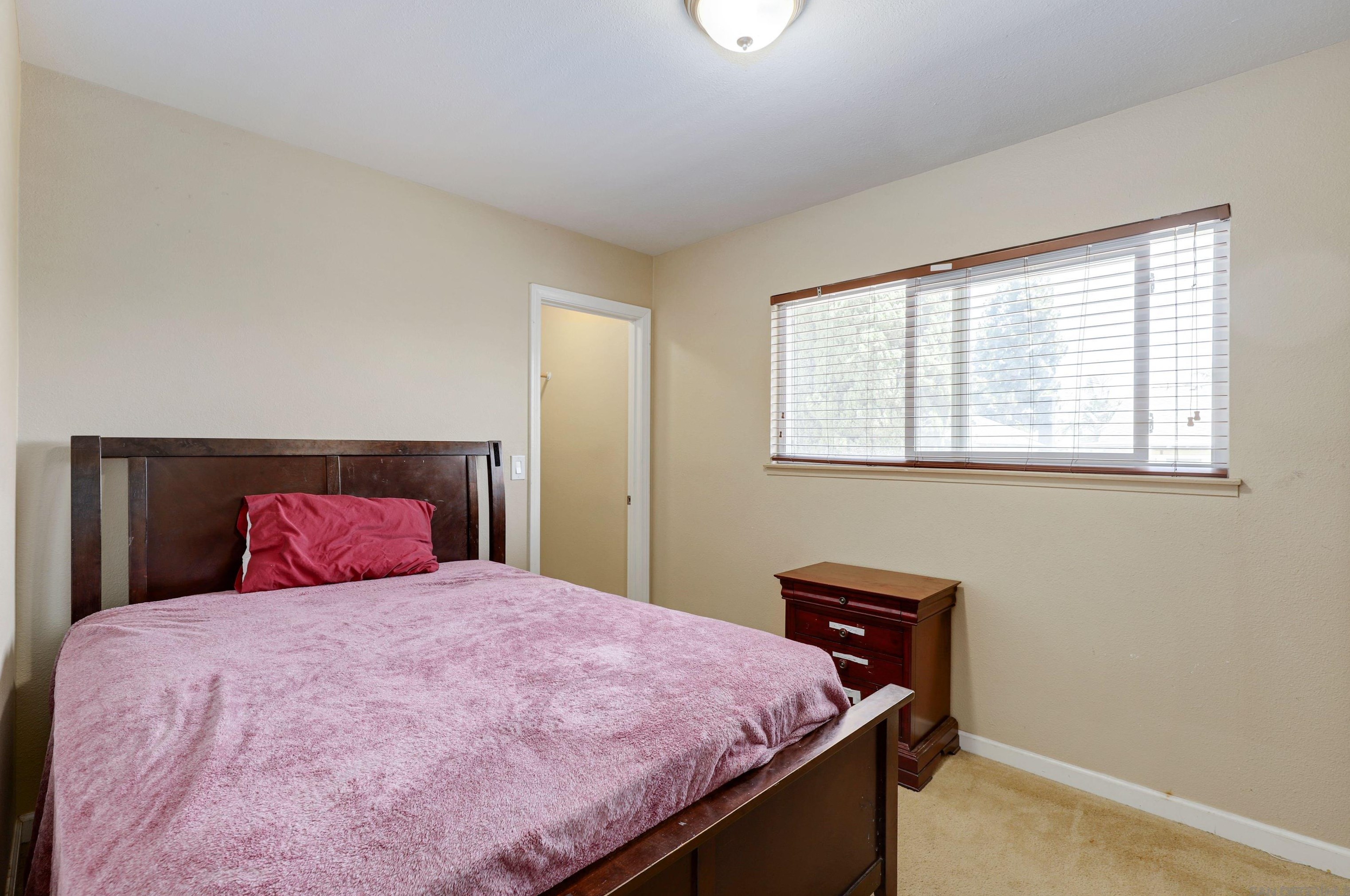 1364 Caliente Loop, Chula Vista CA  91910-6810 exterior