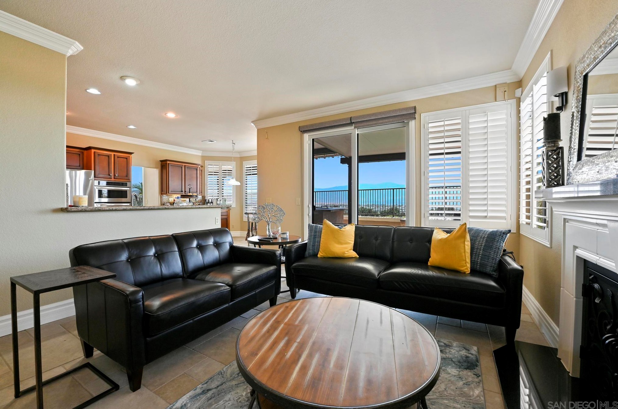 1035 Park Meadows Rd, Chula Vista CA  91915-1414 exterior