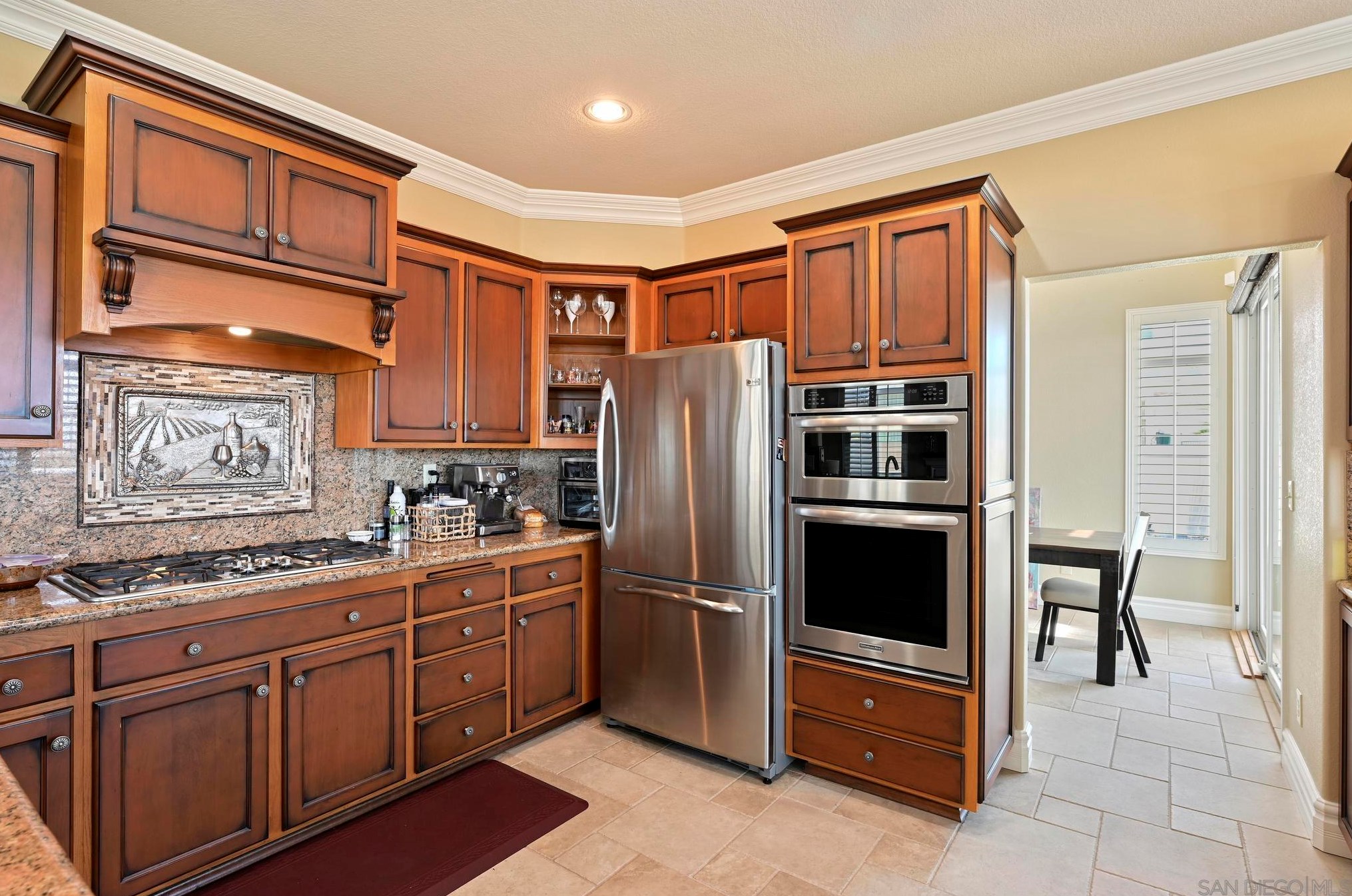 1035 Park Meadows Rd, Chula Vista CA  91915-1414 exterior