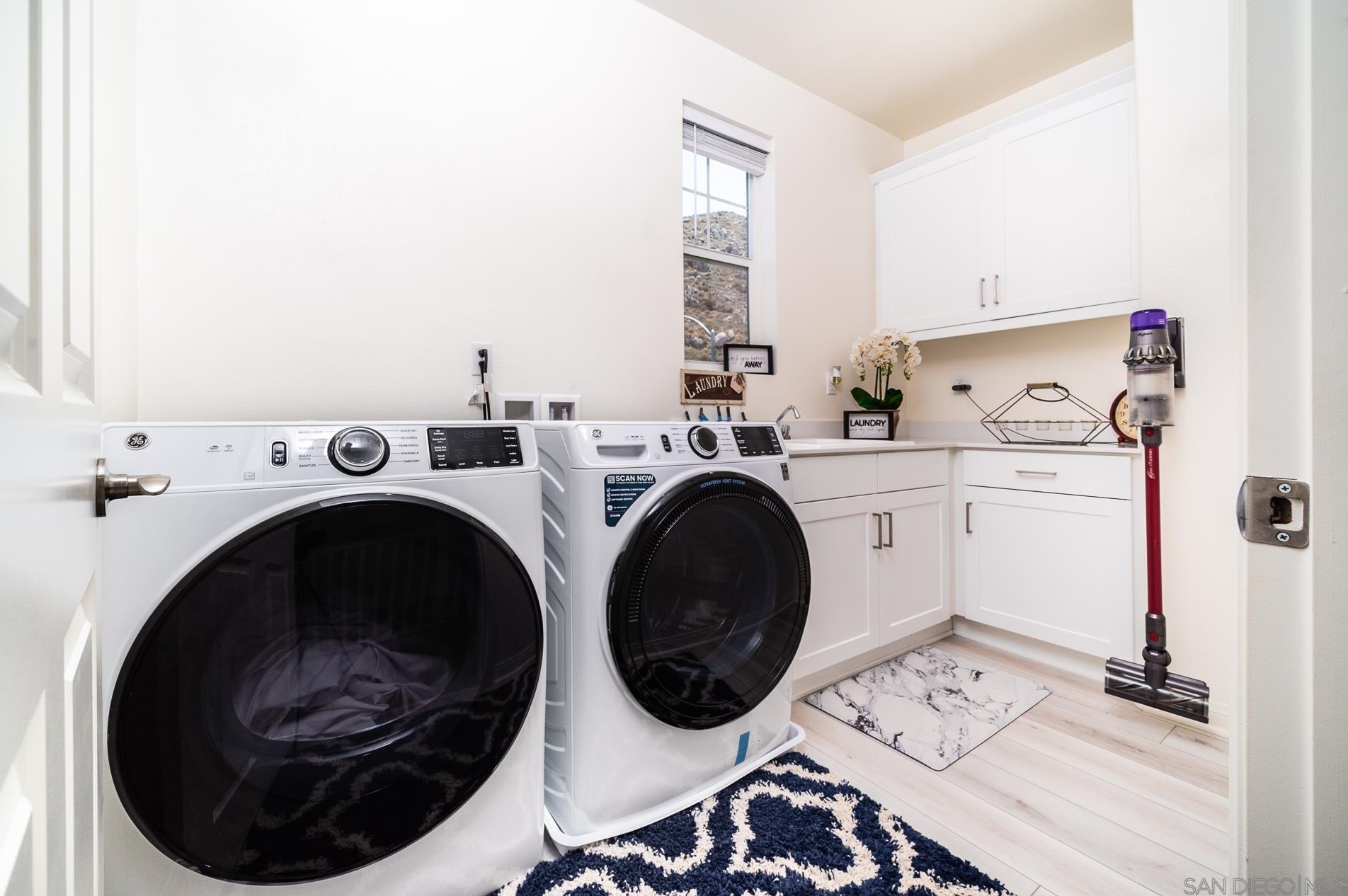 5384 Viewstone Ct, Hemet CA  92545 exterior