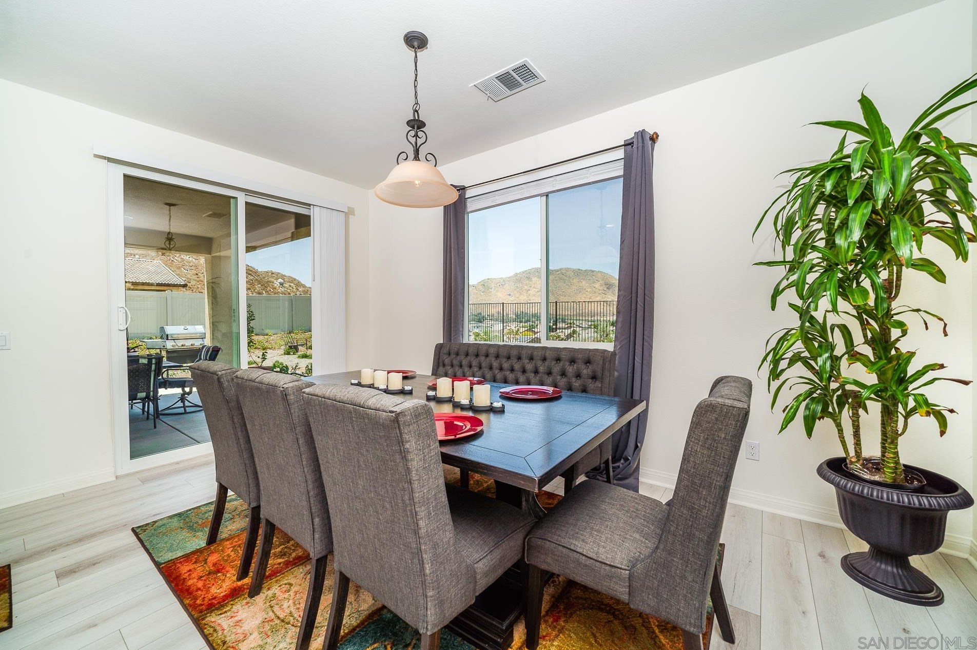 5384 Viewstone Ct, Hemet CA  92545 exterior