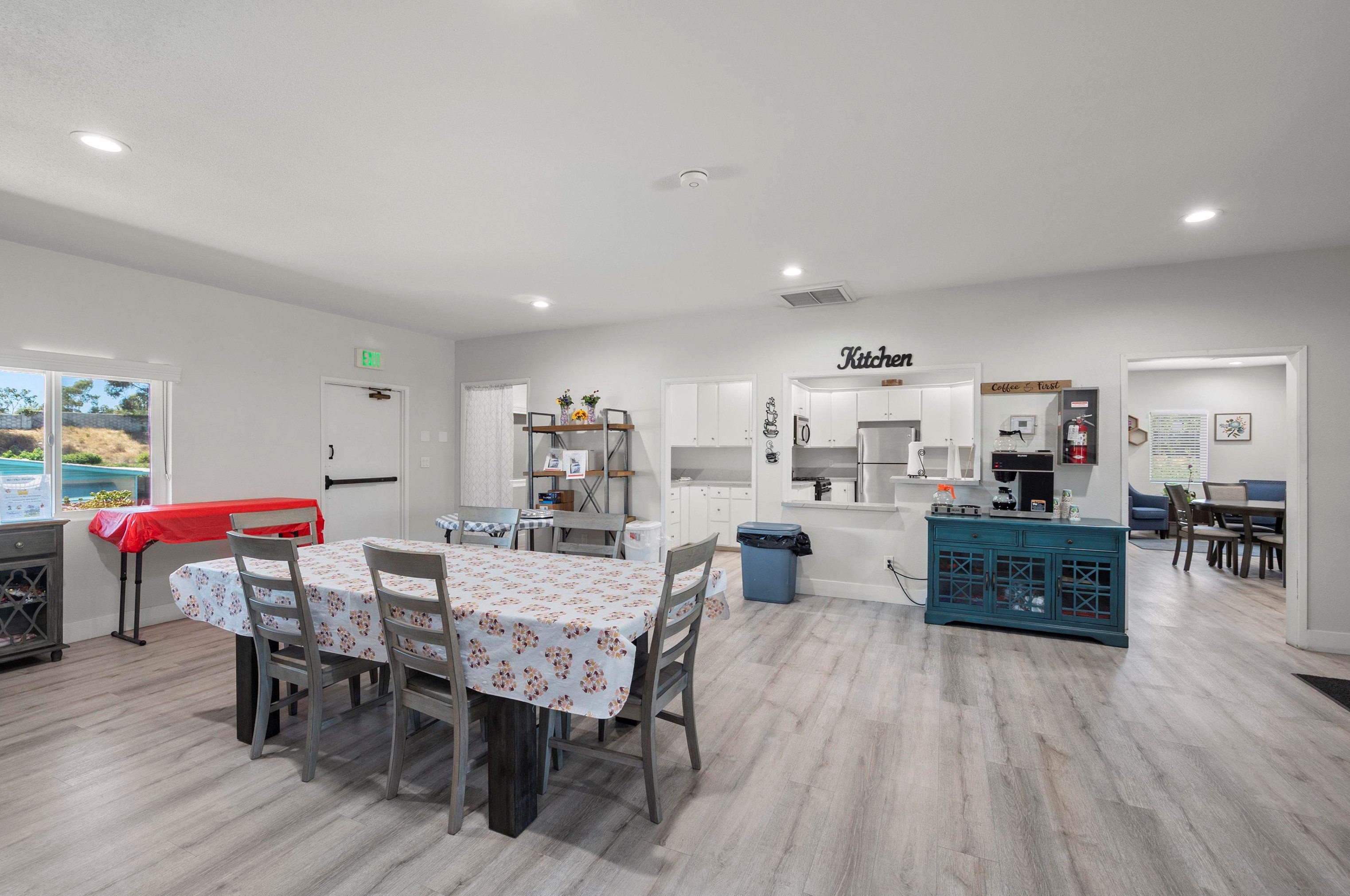 1815 Sweetwater Rd, Spring Valley CA  91977-3800 exterior