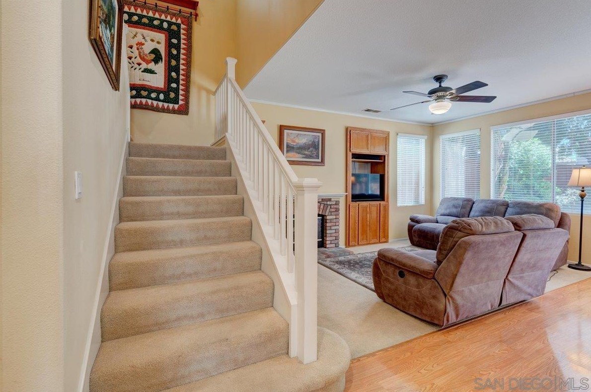 610 San Marino Pl, Chula Vista CA  91914-4042 exterior