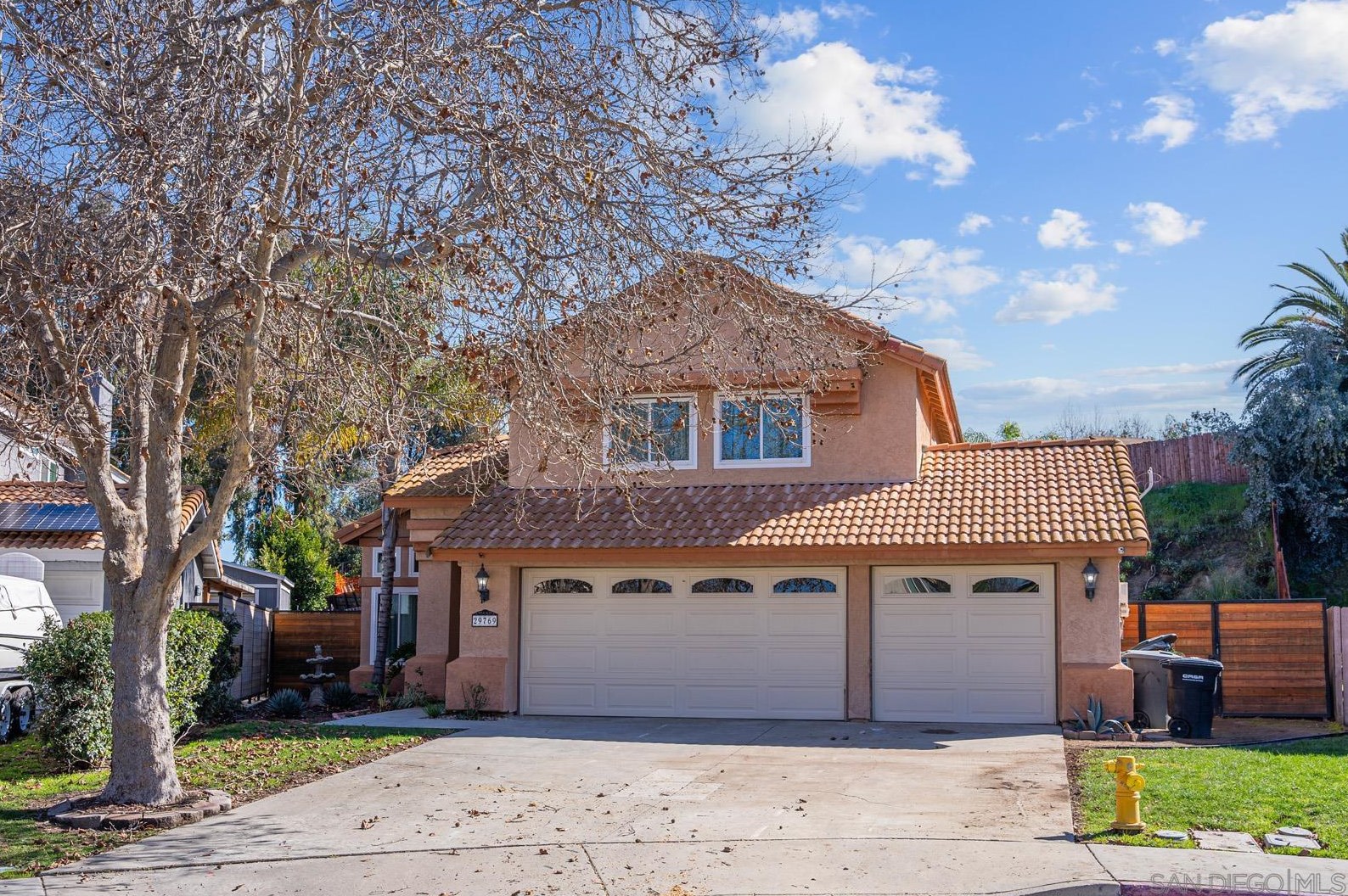 29769 Stonewood Rd, Temecula CA  92591-5303 exterior