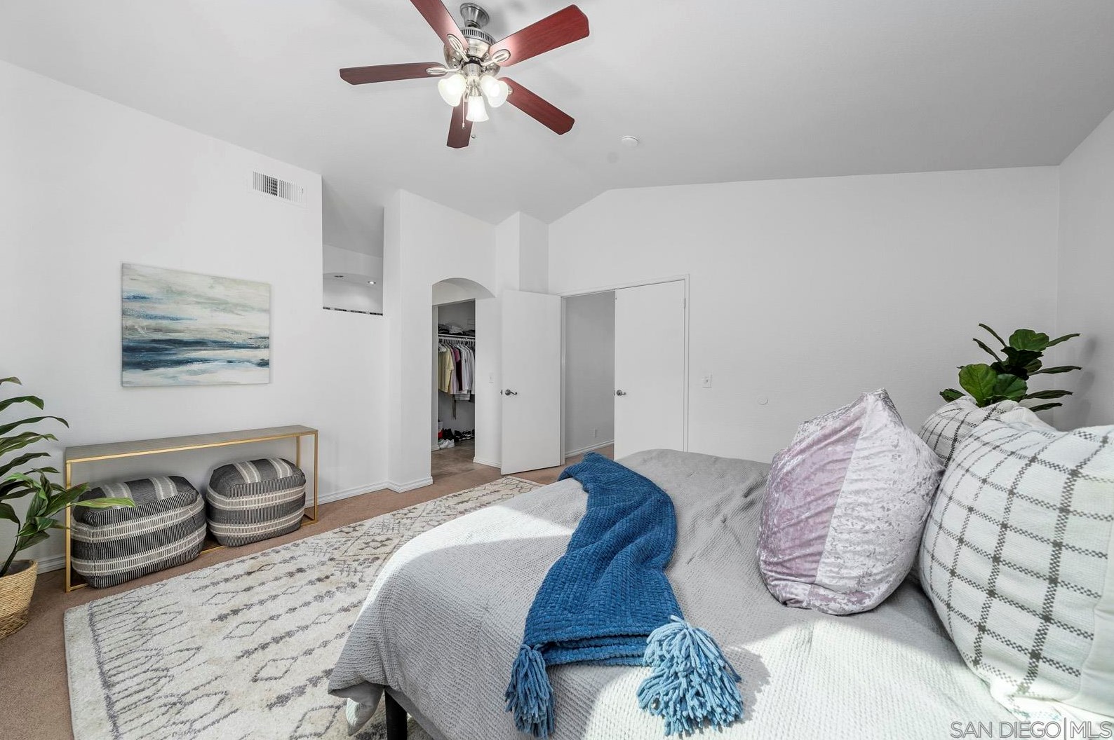 29769 Stonewood Rd, Temecula CA  92591-5303 exterior