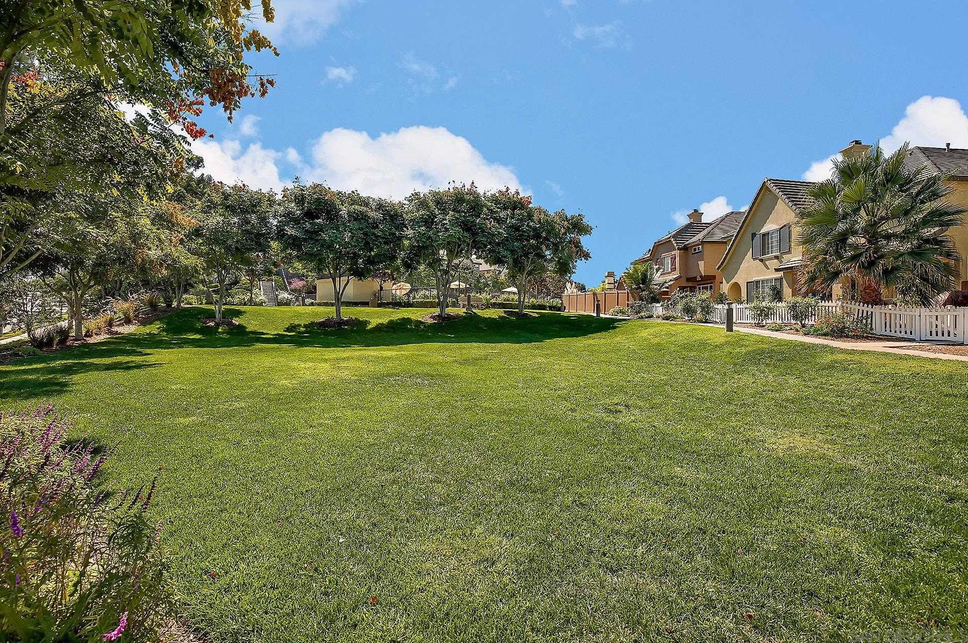 1343 Sutter Buttes St, Chula Vista CA  91913-2944 exterior