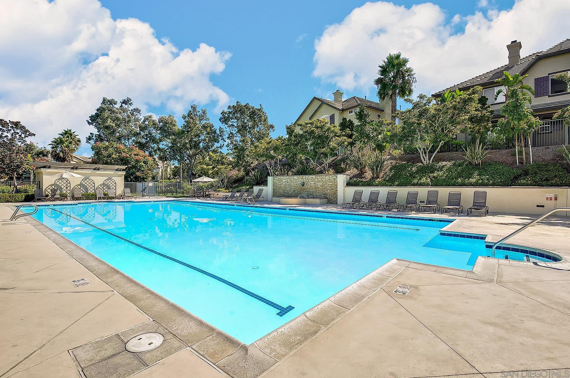 1343 Sutter Buttes St, Chula Vista CA  91913-2944 exterior