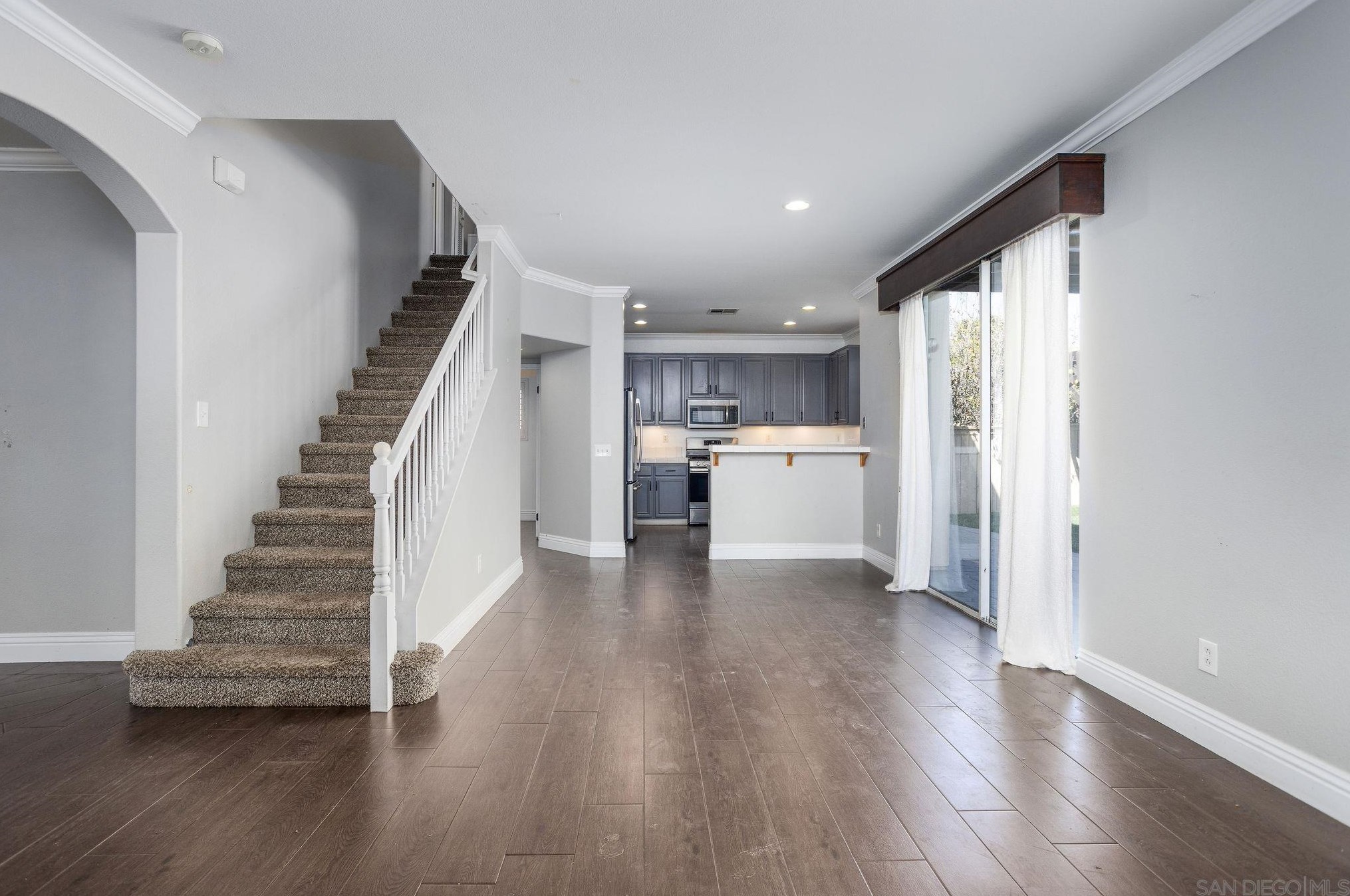 1343 Sutter Buttes St, Chula Vista CA  91913-2944 exterior