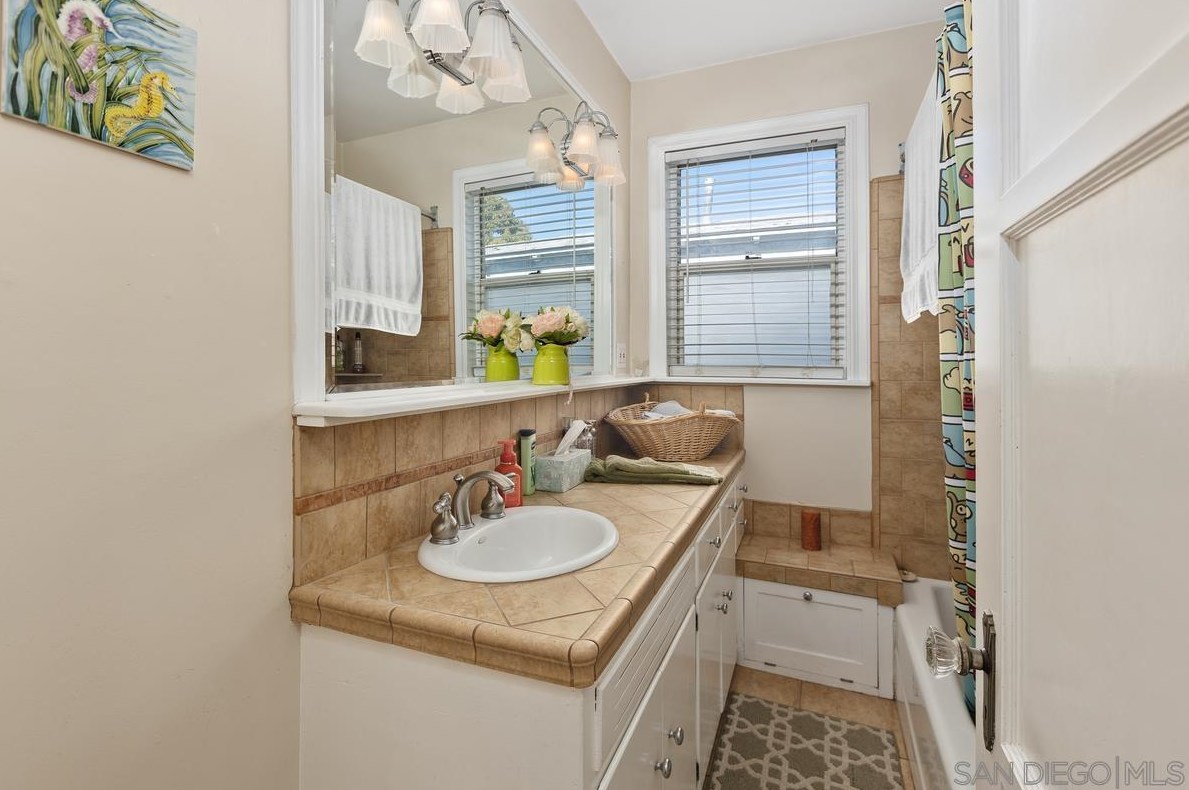 4858 Normandie Pl, La Mesa CA  91942-8545 exterior