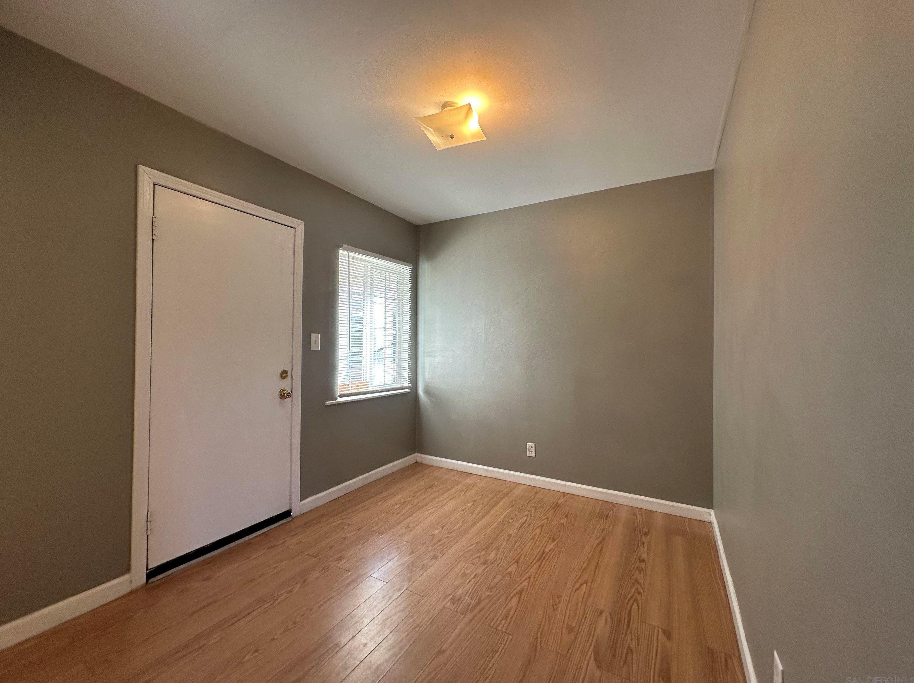 44949 5, Lancaster CA 93535-2051 exterior