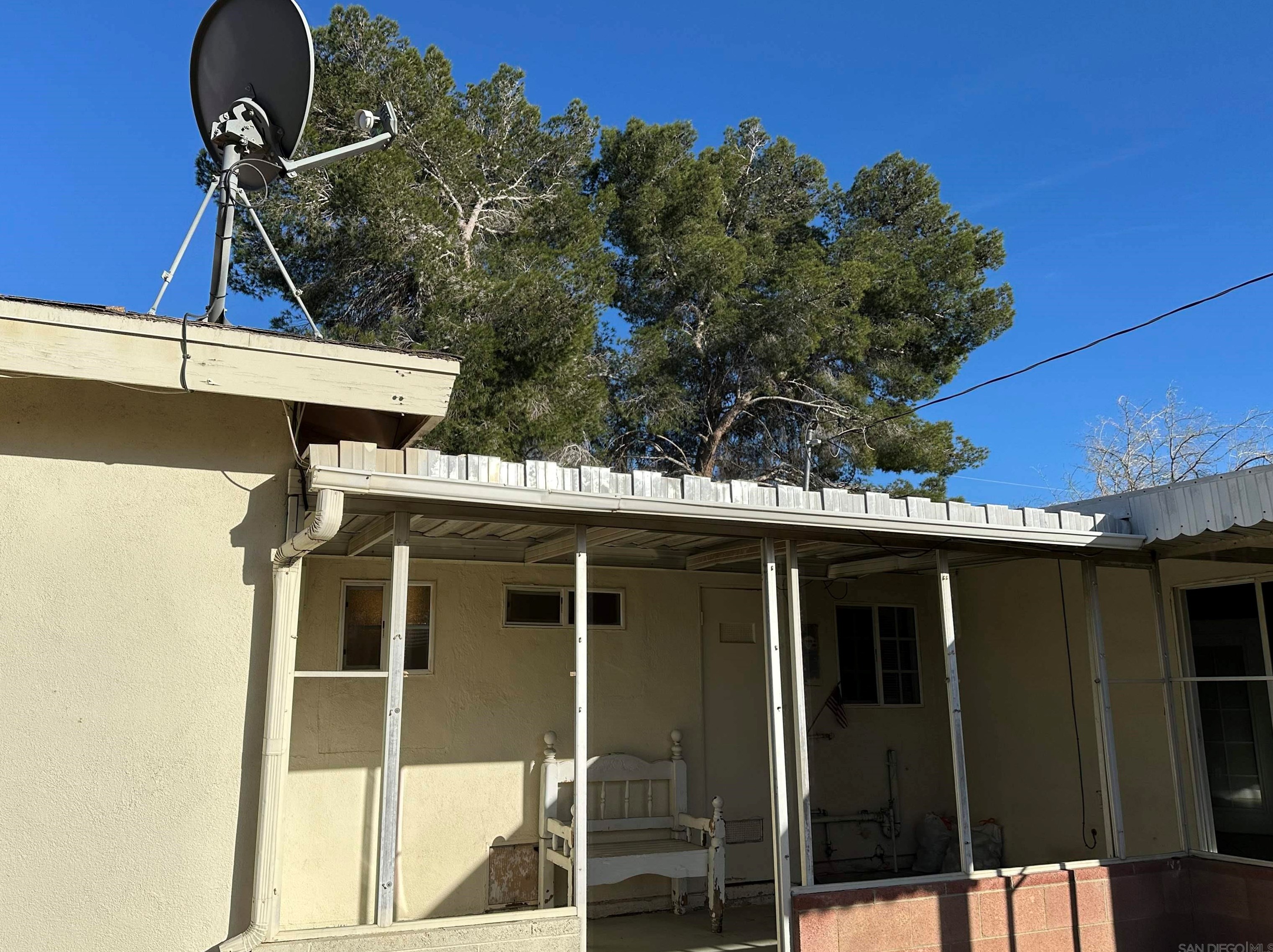 44949 5, Lancaster CA 93535-2051 exterior