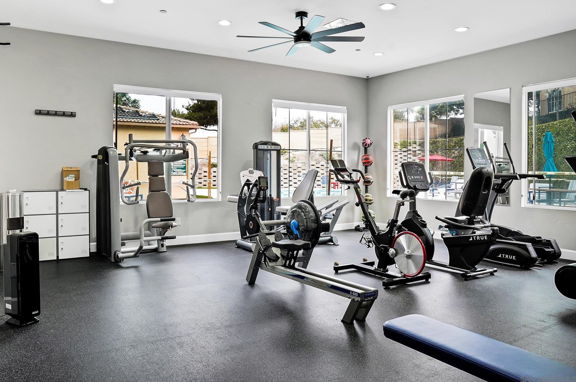 3835 Elijah Ct, San Diego CA  92130-6022 exterior