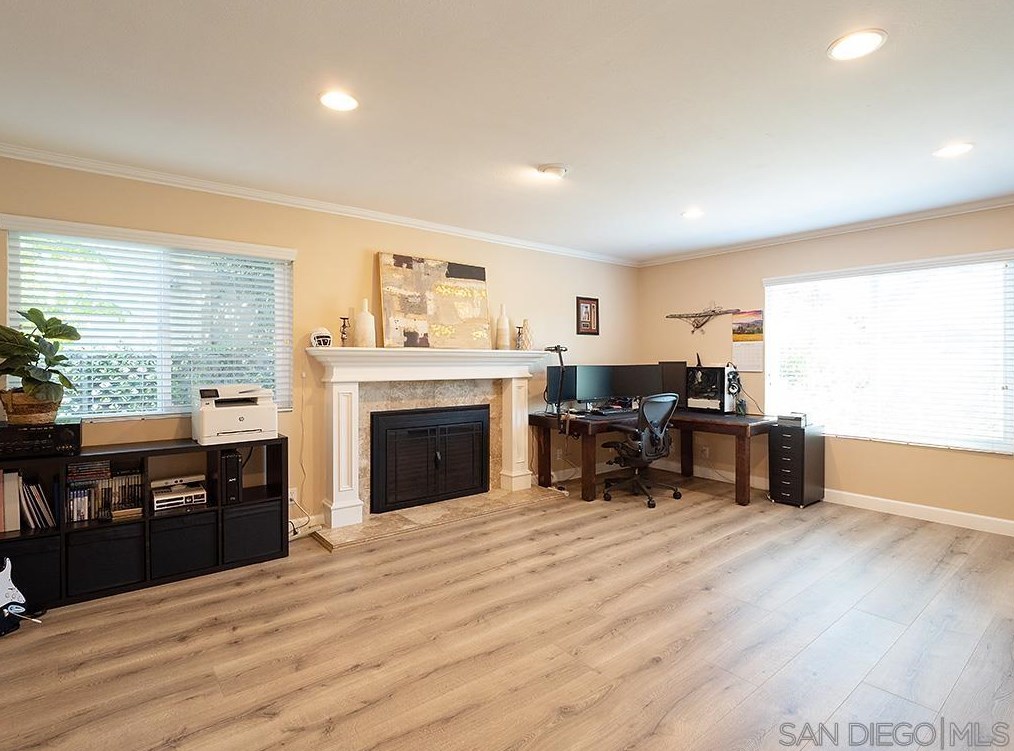 10732 Meadow Glen Way, Escondido CA  92026-6924 exterior