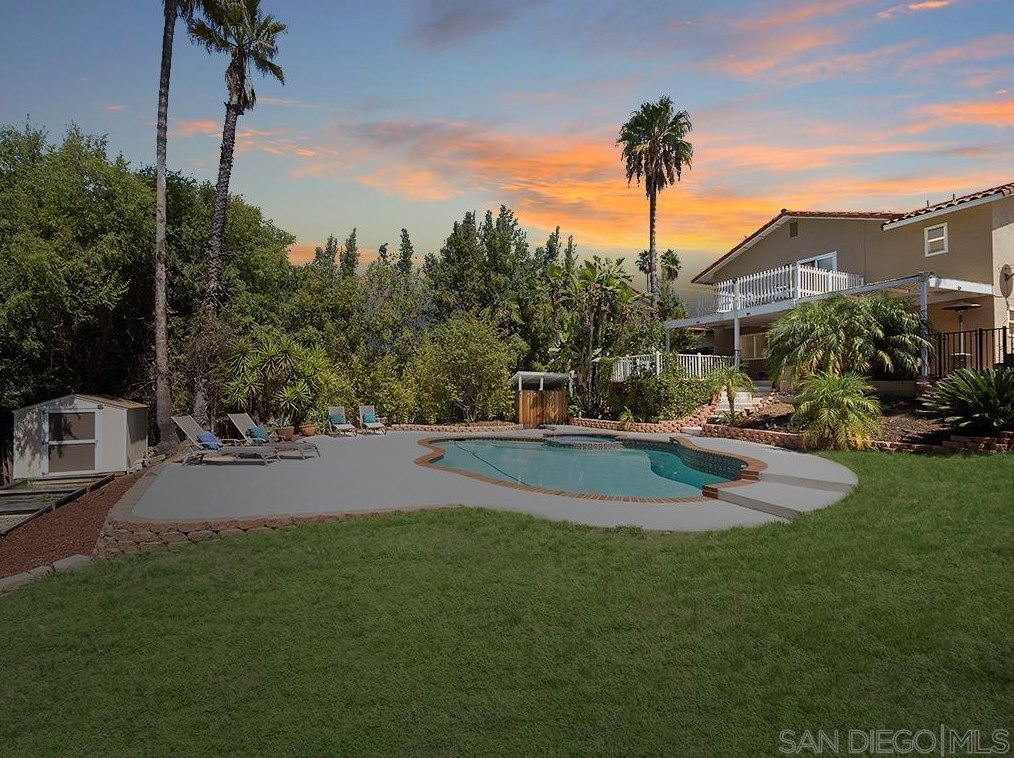 10732 Meadow Glen Way, Escondido CA  92026-6924 exterior