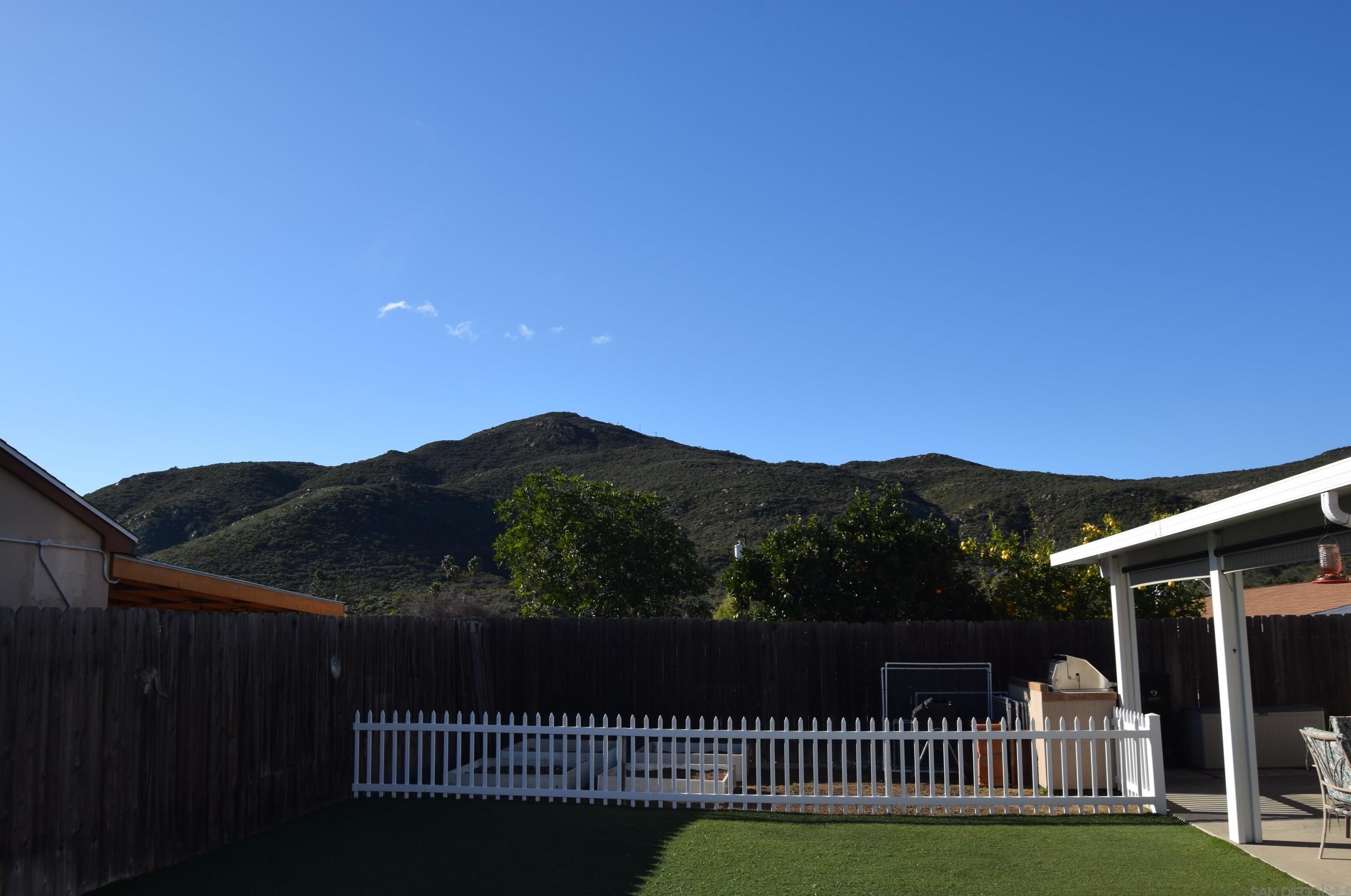 6890 Boulder Lake Ave, San Diego CA  92119-1946 exterior