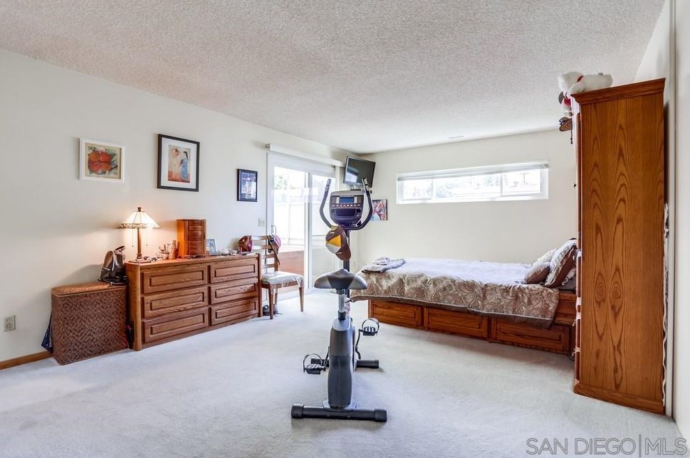 6890 Boulder Lake Ave, San Diego CA  92119-1946 exterior