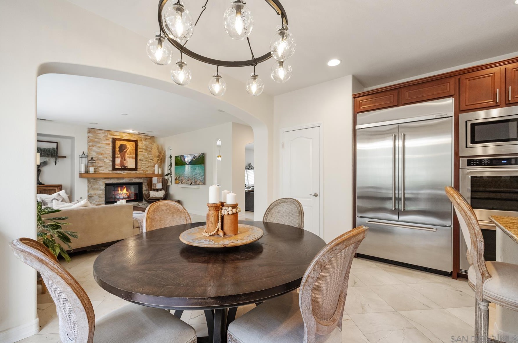 3805 Sacramento Dr, La Mesa CA  91941-6887 exterior