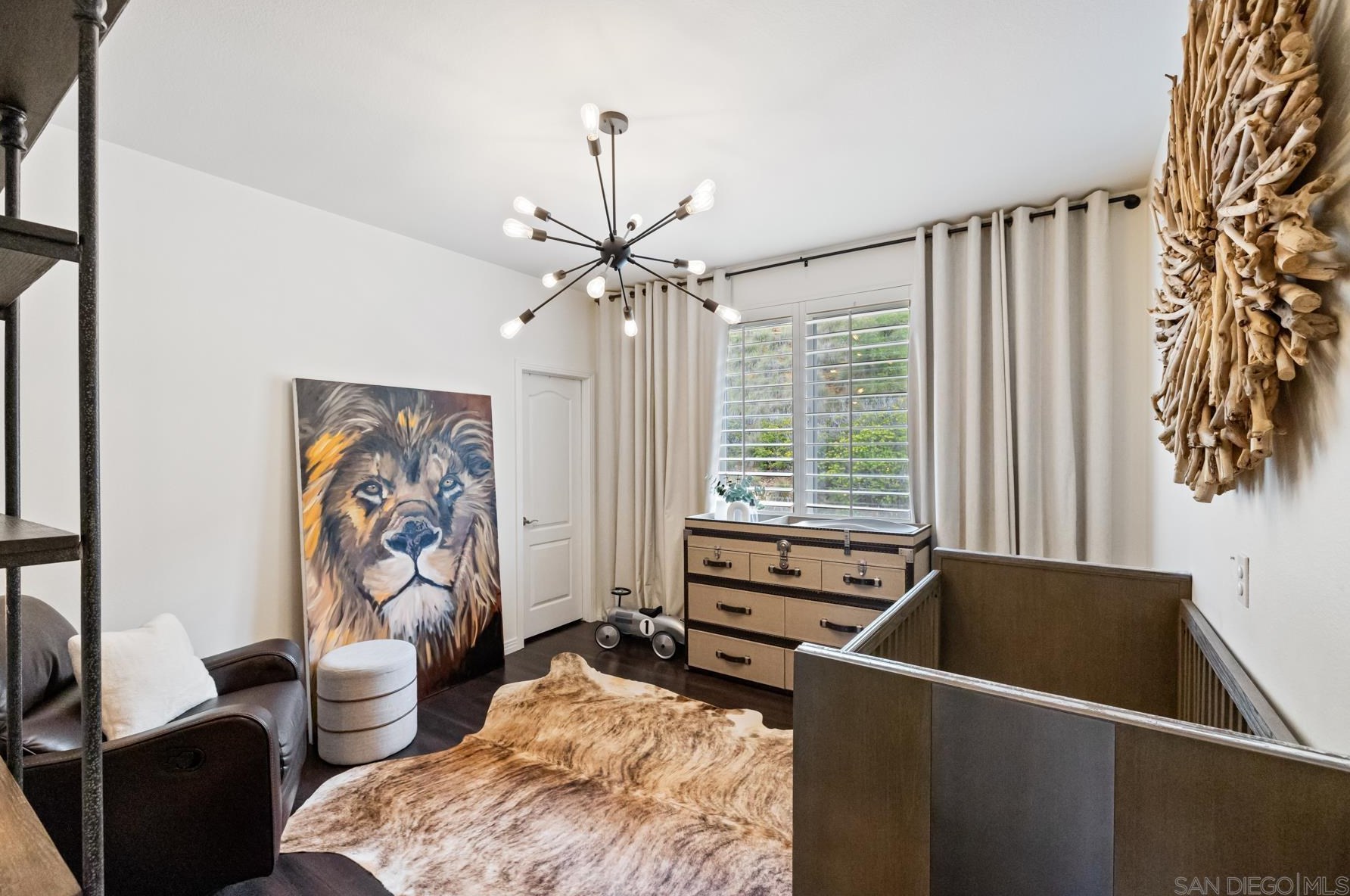 3805 Sacramento Dr, La Mesa CA  91941-6887 exterior