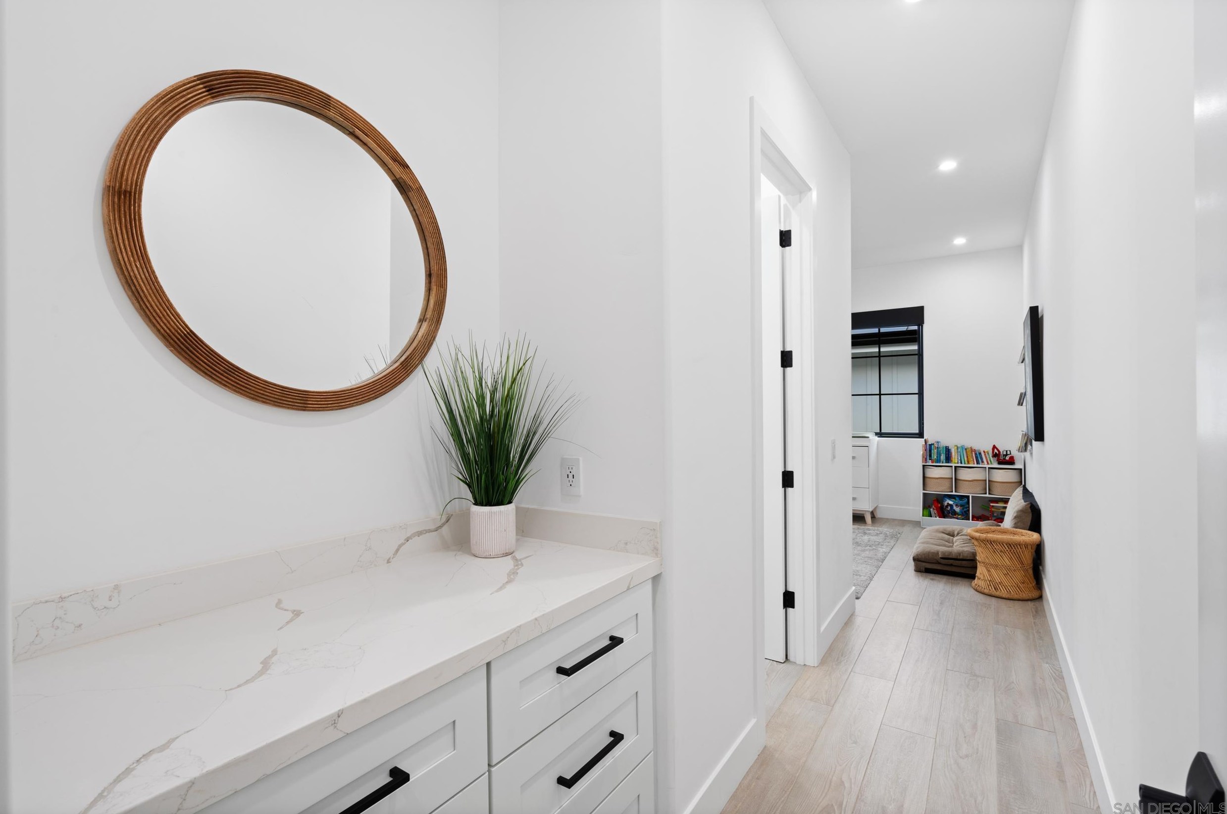 4556 Manitou Way, San Diego CA  92117-2931 exterior