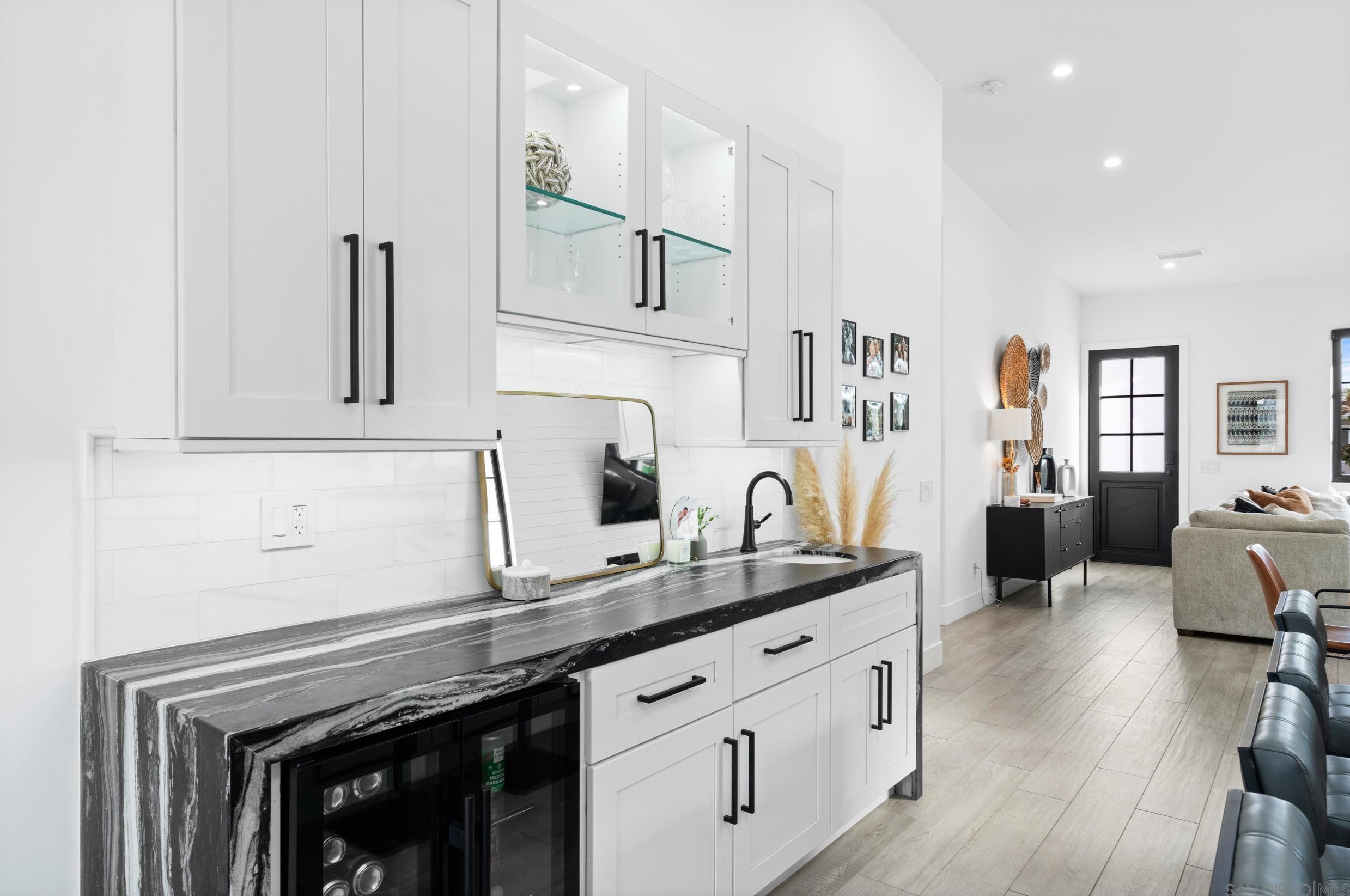 4556 Manitou Way, San Diego CA  92117-2931 exterior