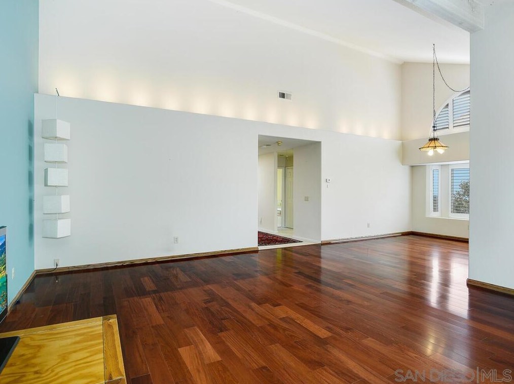 4909 Icaria Way, Oceanside CA  92056-5155 exterior