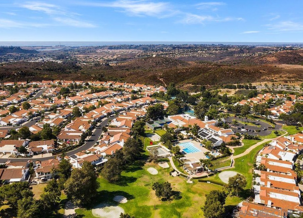 4909 Icaria Way, Oceanside CA  92056-5155 exterior