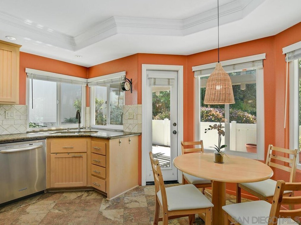 4909 Icaria Way, Oceanside CA  92056-5155 exterior