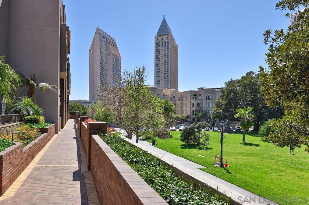 750 State St, San Diego CA  92101-6031 exterior