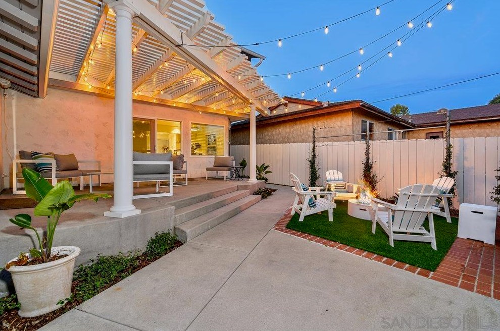 1151 Turquoise St, San Diego CA 92109-1247 exterior