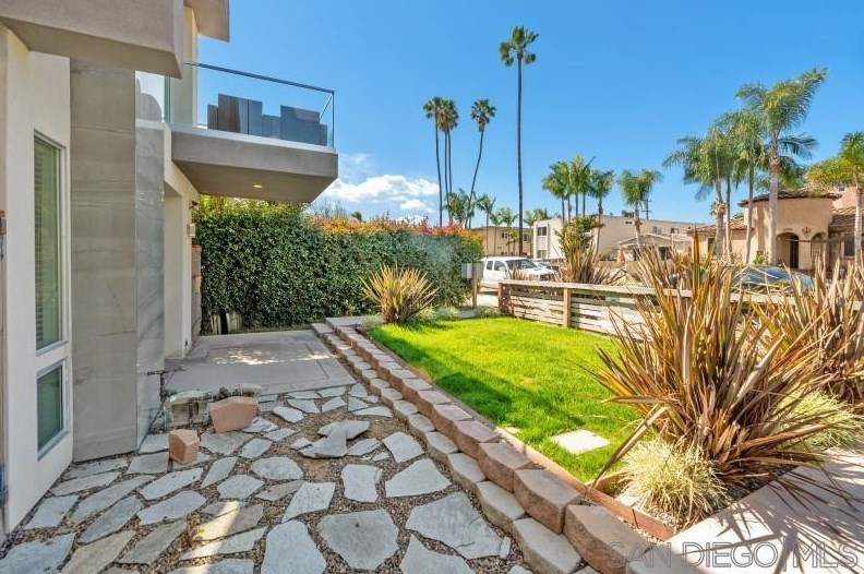 4025 Morrell St, San Diego CA 92109-4641 exterior