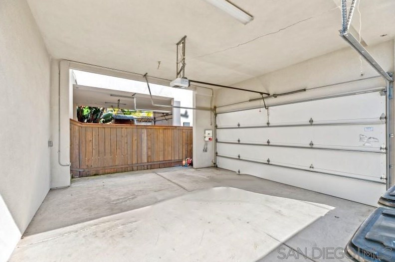 4025 Morrell St, San Diego CA 92109-4641 exterior