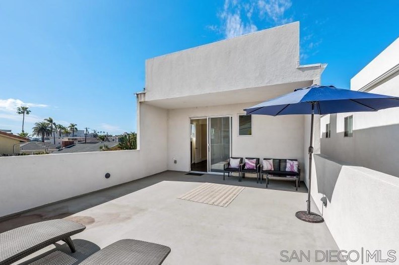 4025 Morrell St, San Diego CA 92109-4641 exterior