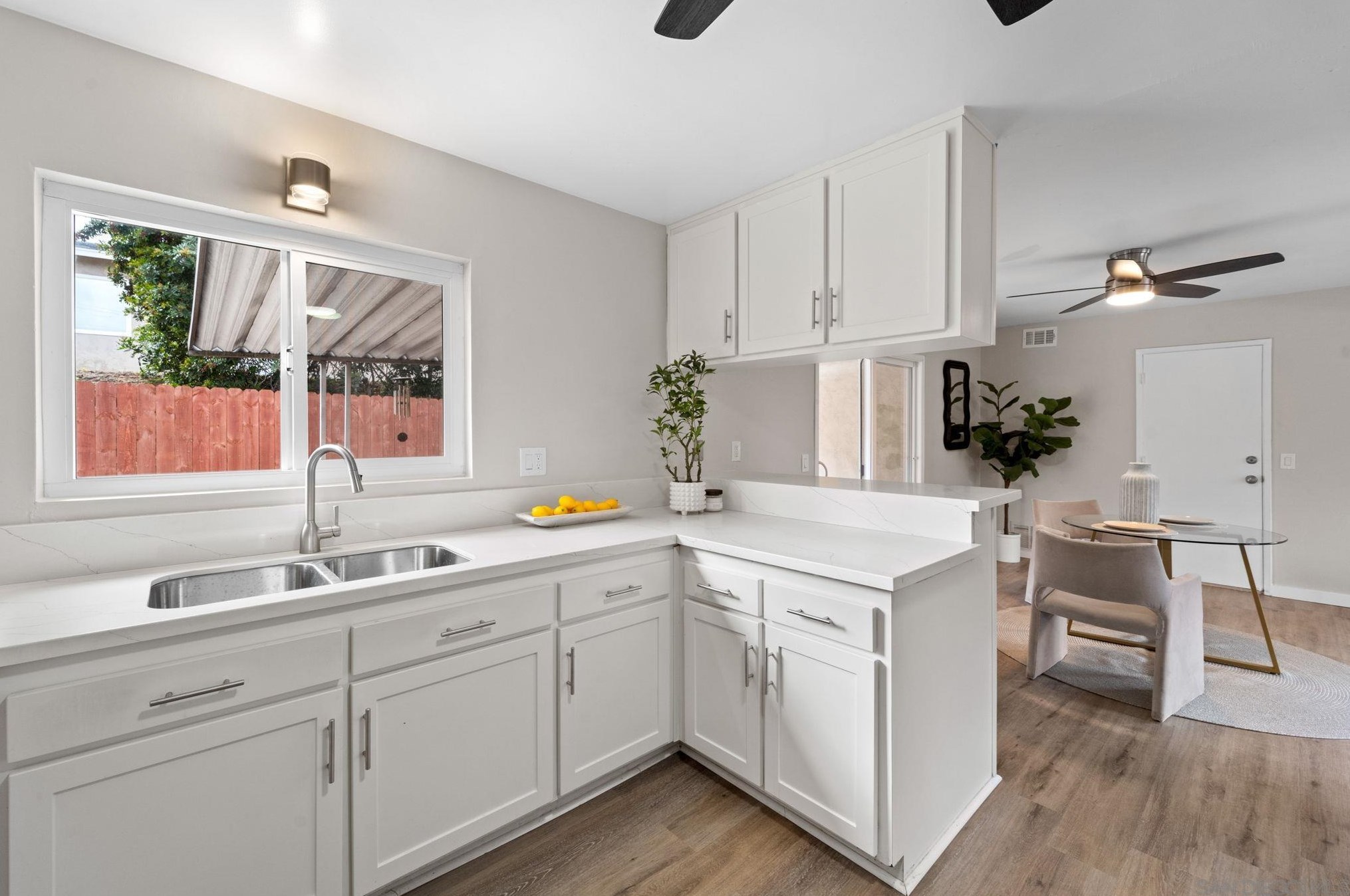 9359 Lamar St, Spring Valley CA  91977-2802 exterior