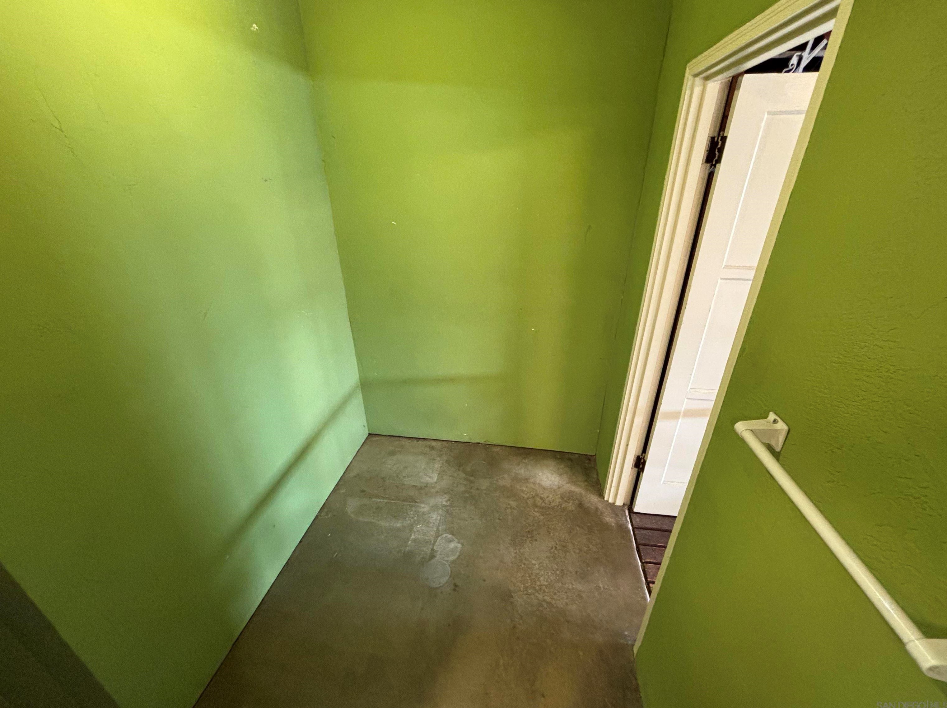 719 Glover Ave, Chula Vista CA  91910-5807 exterior