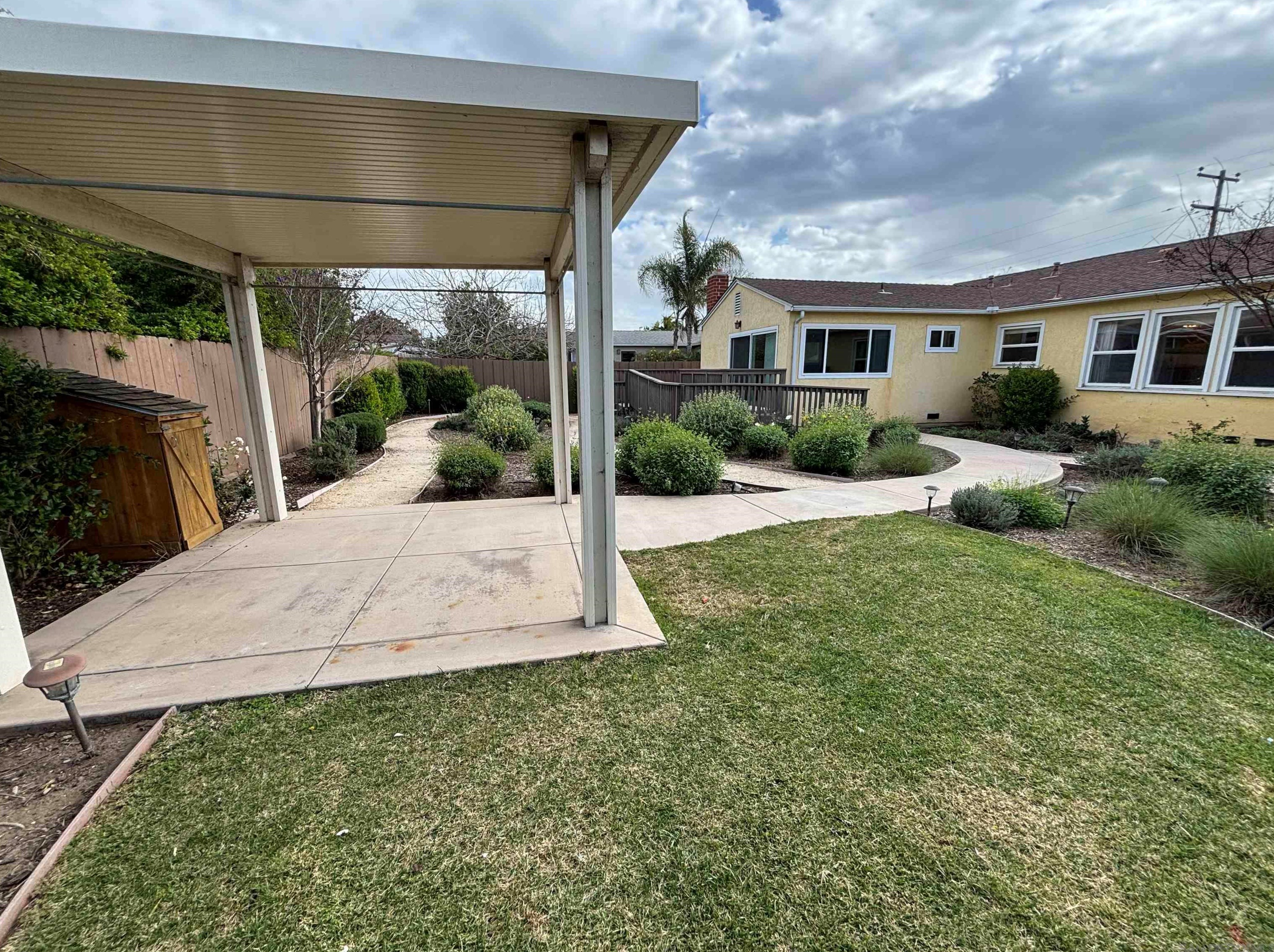 719 Glover Ave, Chula Vista CA  91910-5807 exterior