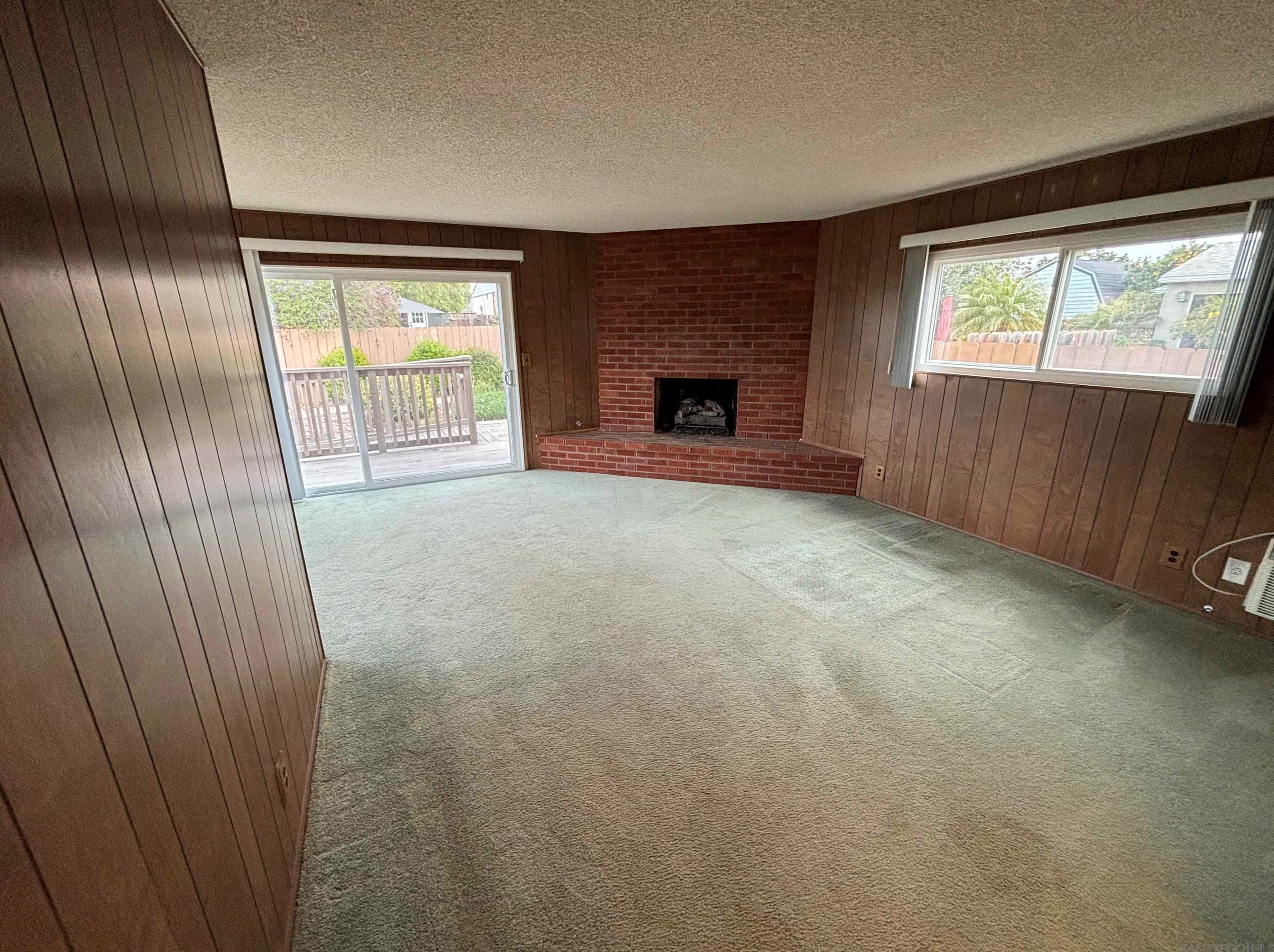 719 Glover Ave, Chula Vista CA  91910-5807 exterior